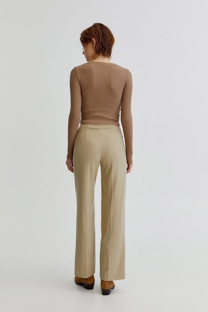 Camiseta corta de canalé con botones - Imagen 2